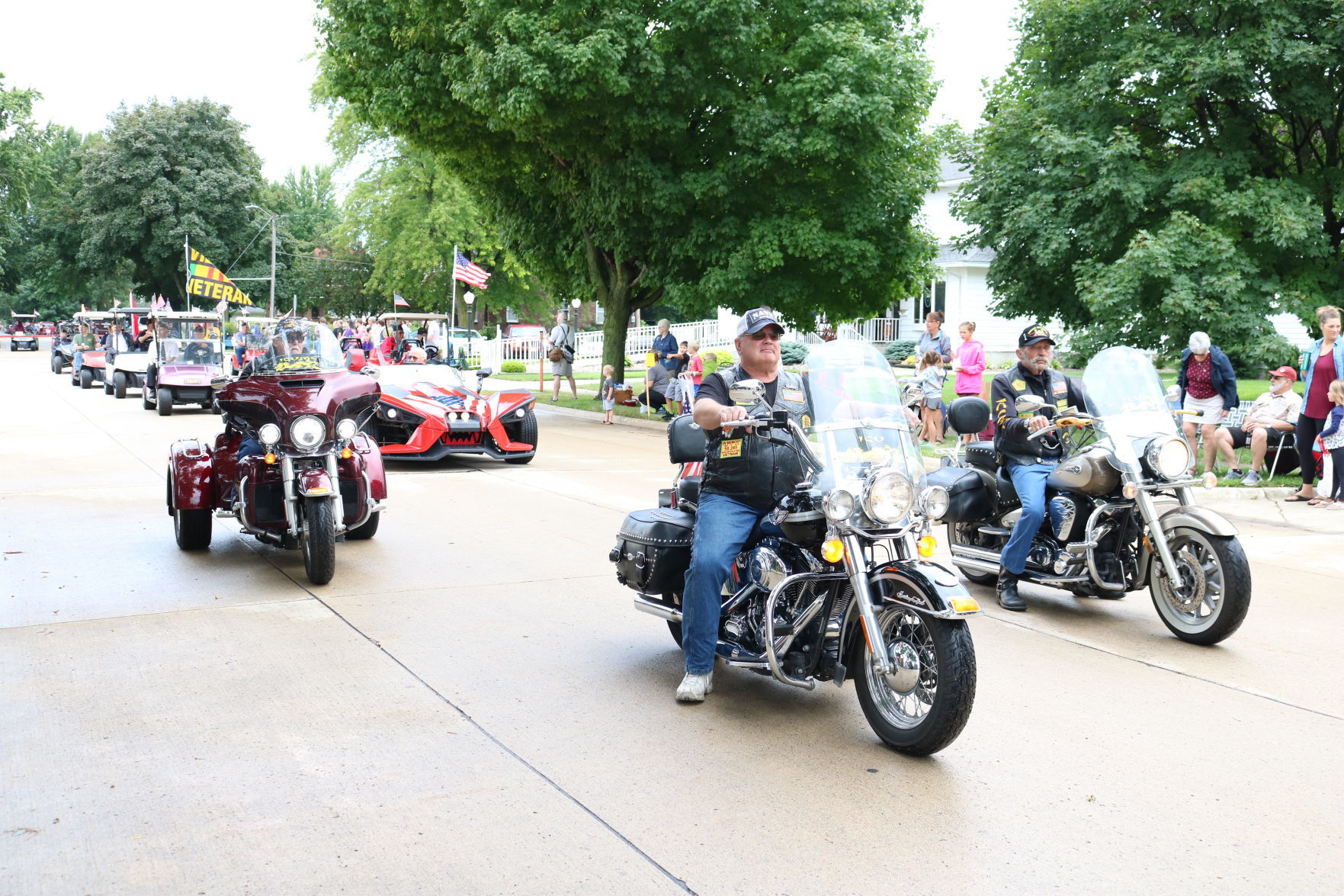 Parade 3